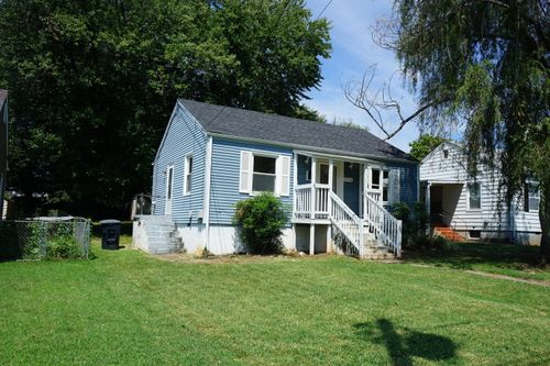 3216 Maplelawn Ave Nw, Roanoke, VA, 24012-2306 | Card Image