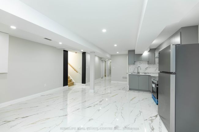 7 Markham St, House other with 6 bedrooms, 5 bathrooms and 4 parking in Brampton ON | Image 29