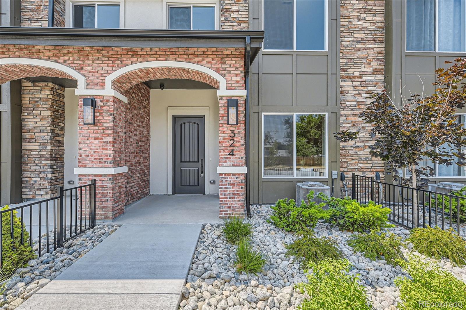 Orchard Rd, Centennial, CO 80121