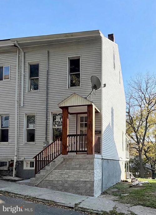713 Harrison St, POTTSVILLE, PA, 17901-1614 | Card Image
