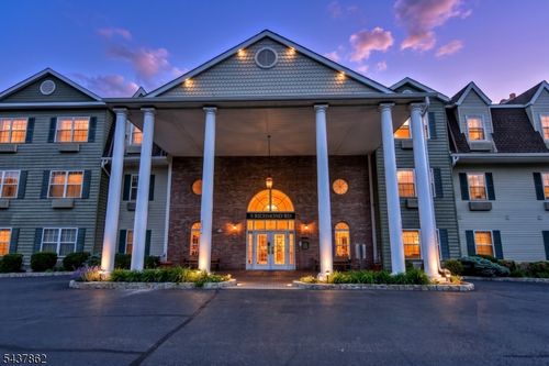 420-5420 Richmond Rd, West Milford, NJ, 07480-1939 | Card Image