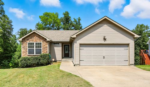 1823 Camelot Dr, Clarksville, TN, 37040-3184 | Card Image