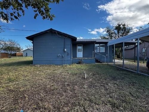 304 S Oak St, Leonard, TX, 75452-3512 | Card Image