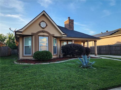 12960 N Lake Carmel Dr, New Orleans, LA, 70128-2524 | Card Image