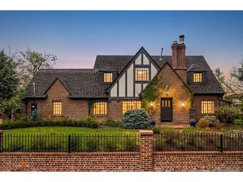3215 E 7th Avenue Pkwy, Denver, CO, 80206-3916 | Card Image