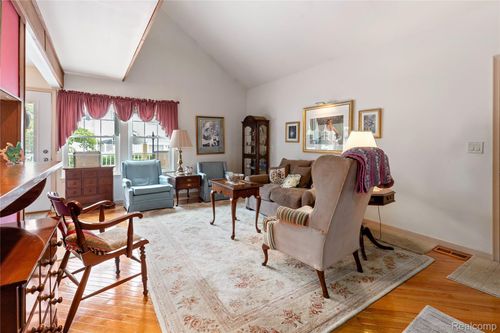 21256 E Glen Haven Cir, Northville, MI, 48167-2468 | Card Image