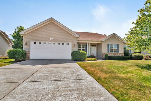 502 Birchwood Dr, Yorkville, IL, 60560-2372 | Card Image