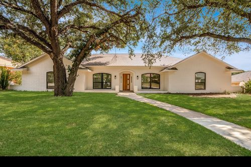 338 Mantlebrook Drive, Desoto, TX, 75115 | Card Image