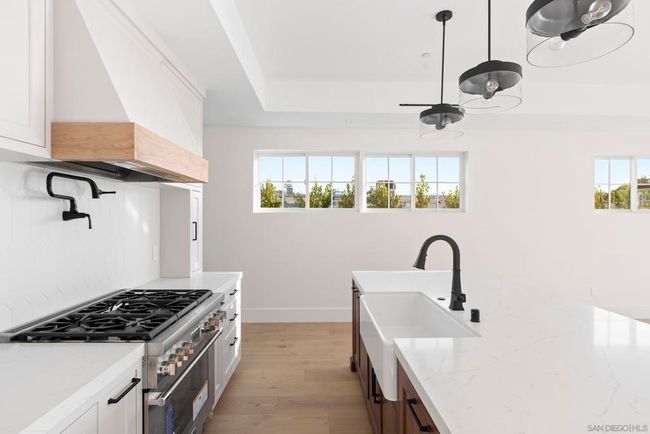 7214 Fay Ave, House other with 4 bedrooms, 3 bathrooms and 2 parking in La Jolla CA | Image 9