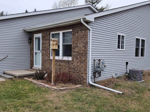 3865 Krafft Rd, Fort Gratiot, MI, 48059-3712 | Card Image