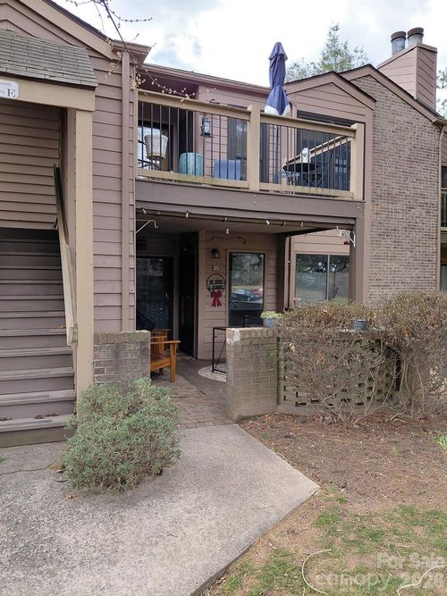 36 Ravencroft Ln, Asheville, NC, 28803-2132 | Card Image