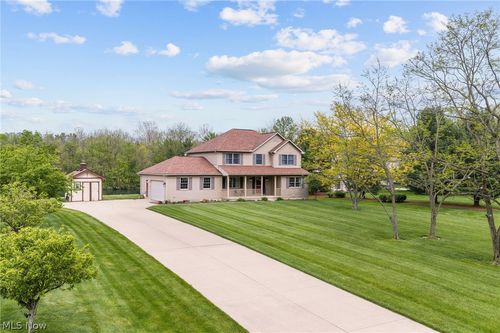 1531 Rivers Edge Dr, Valley City, OH, 44280-9426 | Card Image