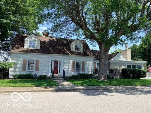 824 W 5th St, Seymour, IN, 47274-1910 | Card Image