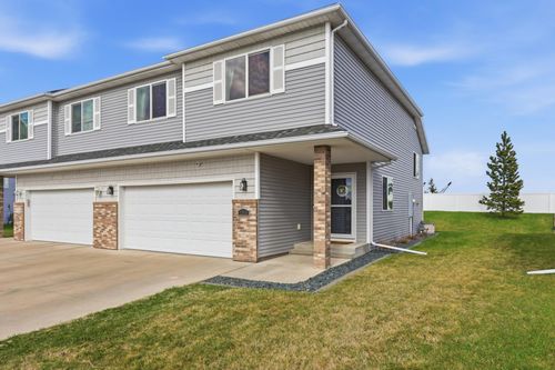 1343 4th St Nw, West Fargo, ND, 58078-3937 | Card Image