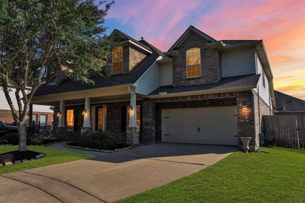 Bronze Finch Dr, Cypress, TX 77433