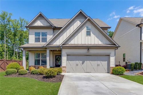 5474 Railway Ln, Flowery Branch, GA, 30542-1301 | Card Image