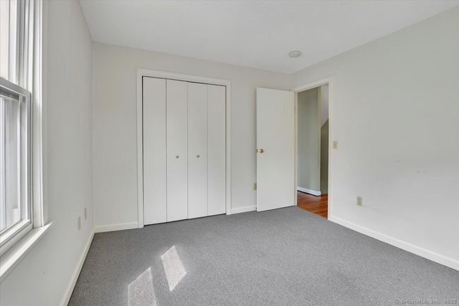 73 Foster St, Home with 6 bedrooms, 4 bathrooms and 6 parking in Manchester CT | Image 18