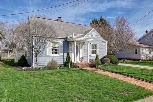 211 Millview Place Sw, Canton, OH, 44706 | Card Image