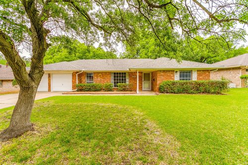 4804 Whistler Dr, Fort Worth, TX, 76133-5122 | Card Image