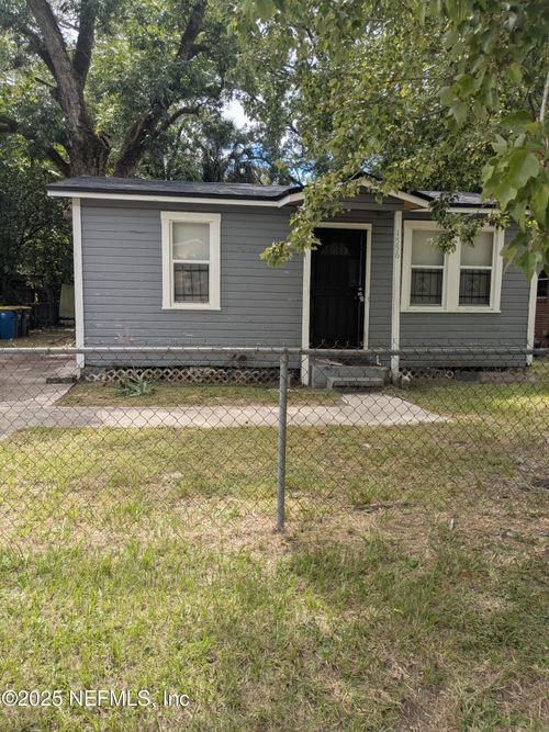 1556 W 28th St, Jacksonville, FL, 32209-3849 | Card Image