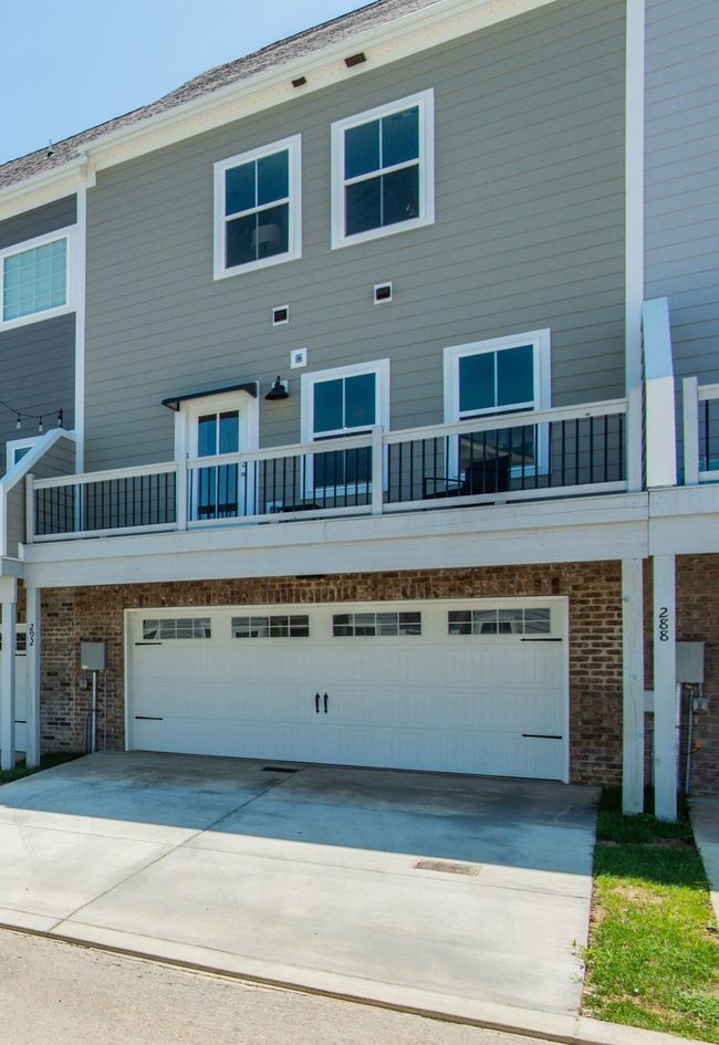 292 Kinsale Dr, Condo with 4 bedrooms, 4 bathrooms and 4 parking in Spring Hill TN | Image 29