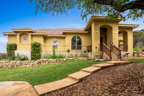 17132 Bandera Rd, Helotes, TX, 78023-3498 | Card Image