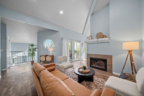 apt-215-225 Ridgetop Dr, Redding, CA, 96003-3291 | Card Image