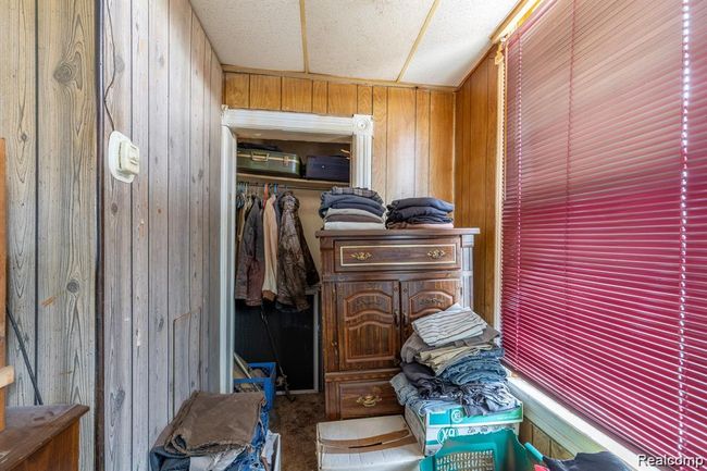 916 C Closet | Image 23