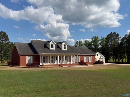 768 Celia Dr Se, Hartselle, AL, 35640-3379 | Card Image