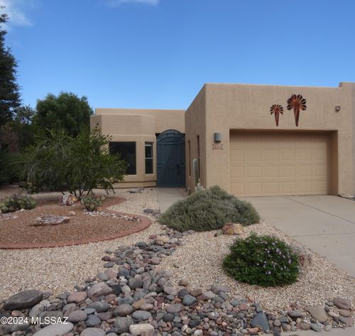 244 N Running Spring Drive, Green Valley, AZ, 85614 | Card Image