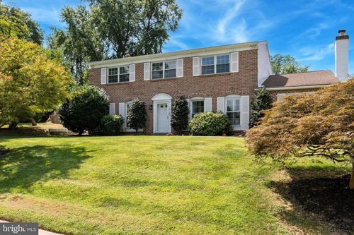 7810 Cobden Rd, GLENSIDE, PA, 19038-7256 | Card Image