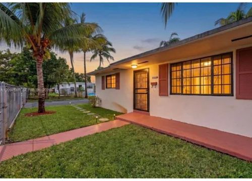 11120 Nw 6th Ave, Miami Shores, FL, 33168-3312 | Card Image