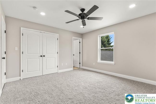 721 7 Th St, House other with 3 bedrooms, 3 bathrooms and null parking in Whitehall PA | Image 32