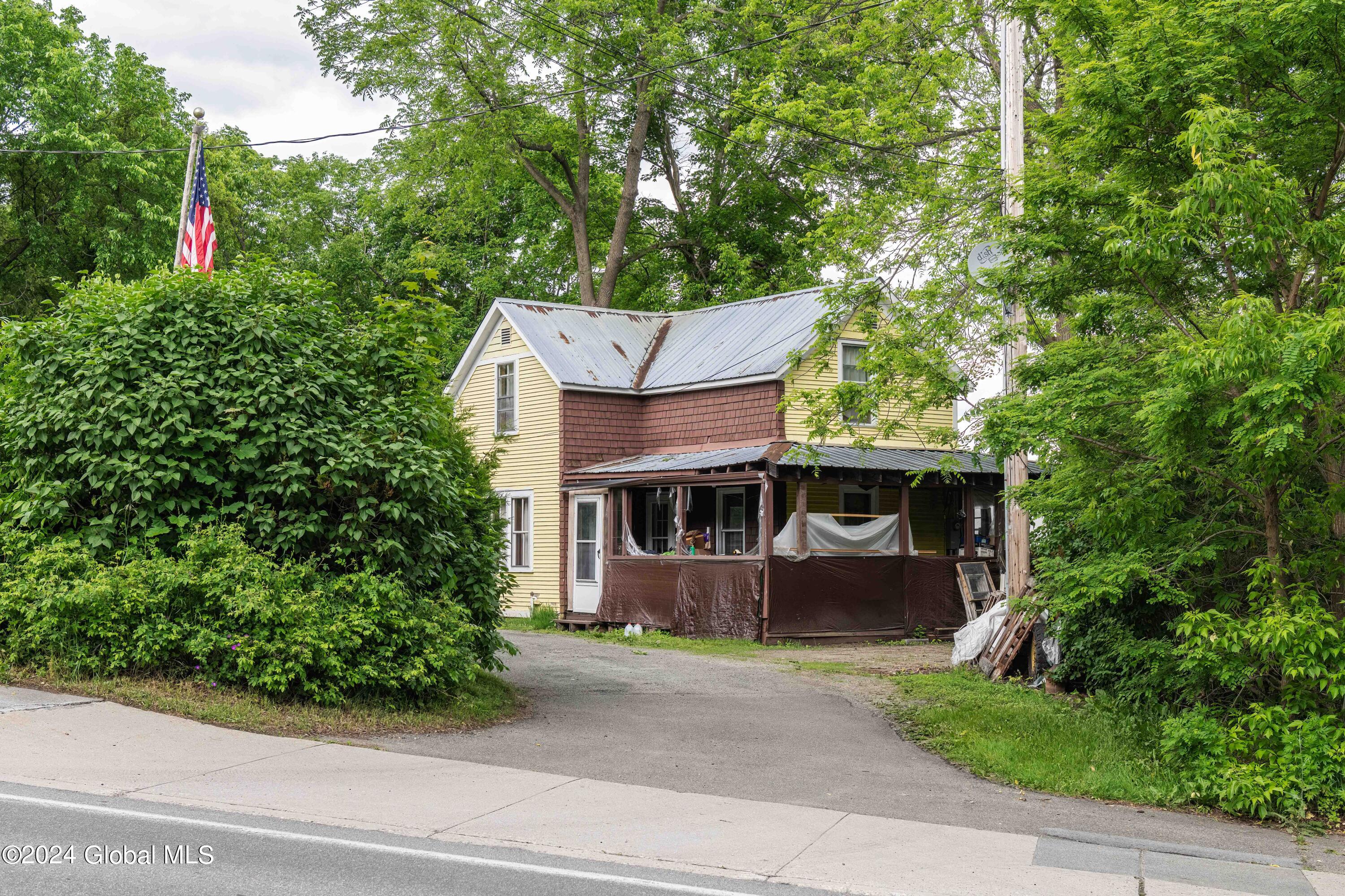 Main St, Westport, NY 12993