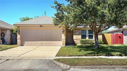 7846 Calgary Dr, Corpus Christi, TX, 78414-4041 | Card Image