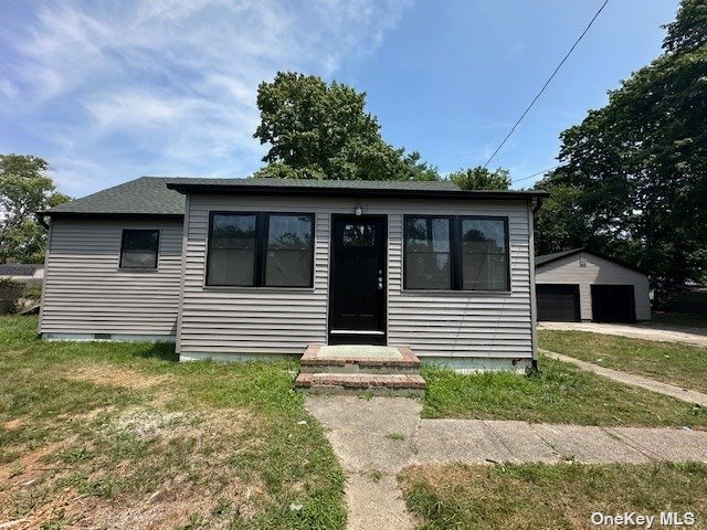 Orchid Dr, Mastic Beach, NY 11951