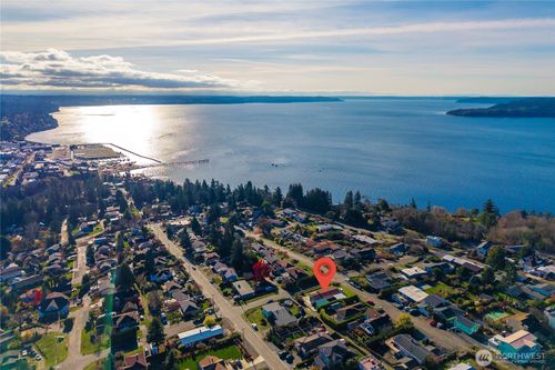 304 S 213th St, Des Moines, WA, 98198-3072 | Card Image