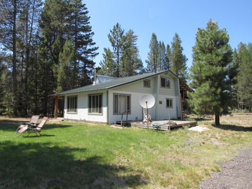 72915 Sun Mountain Rd, Chiloquin, OR, 97624-7622 | Card Image