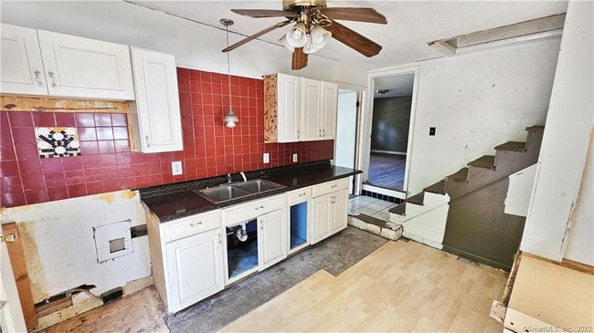 8 Andrews St, House other with 4 bedrooms, 3 bathrooms and null parking in Pawcatuck CT | Image 19