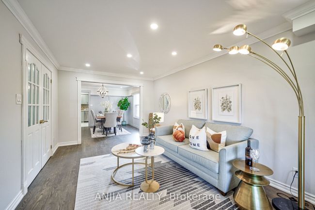566 Rosebank Rd, House other with 5 bedrooms, 4 bathrooms and 4 parking in Pickering ON | Image 4