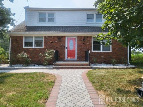 100 Main St, South Plainfield, NJ, 07080-2521 | Card Image