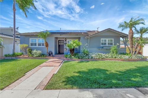 853 Stevely Ave, Long Beach, CA, 90815-5023 | Card Image
