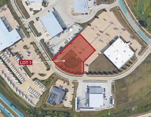 lot-1-1450 N Center Point Rd, Hiawatha, IA, 52233-1393 | Card Image
