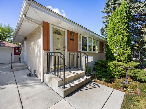 6310 Jackson St Ne, Fridley, MN, 55432-5058 | Card Image