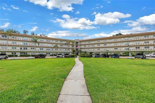 unit-106-5725 80th St N, ST PETERSBURG, FL, 33709-5843 | Card Image