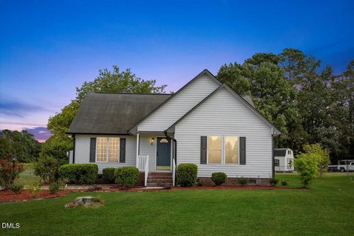 559 Eagles Nest Rd, Grimesland, NC, 27837-8879 | Card Image