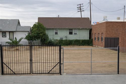 329 S San Joaquin, Stockton, CA, 95203 | Card Image