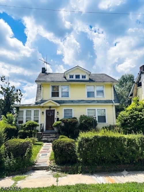 816 Central St, Plainfield, NJ, 07062-1847 | Card Image