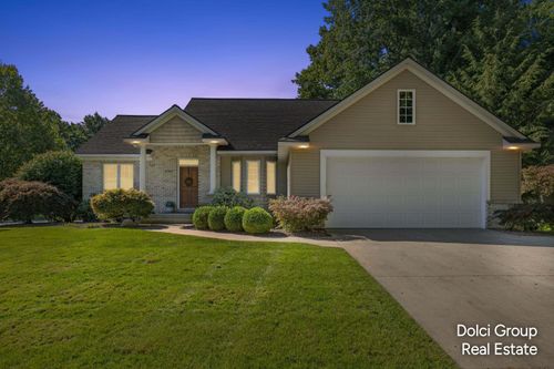 2538 Danton Dr Sw, Wyoming, MI, 49519-4753 | Card Image