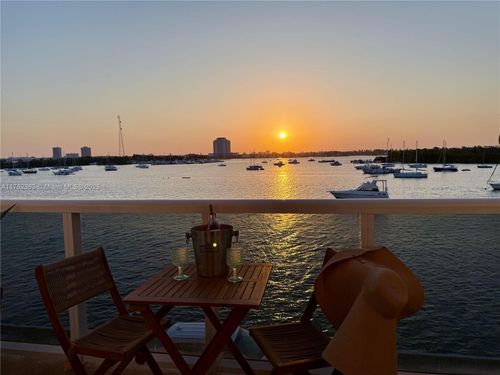 apt-307-7928 West Dr, North Bay Village, FL, 33141-5566 | Card Image